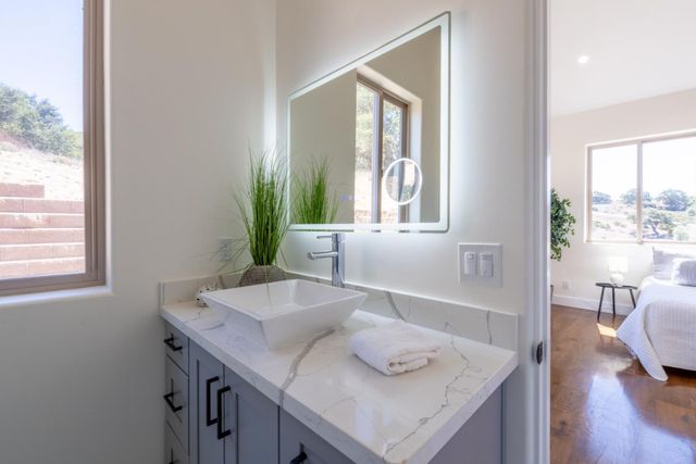 9020 Hidden Canyon Road, Salinas, CA 93907