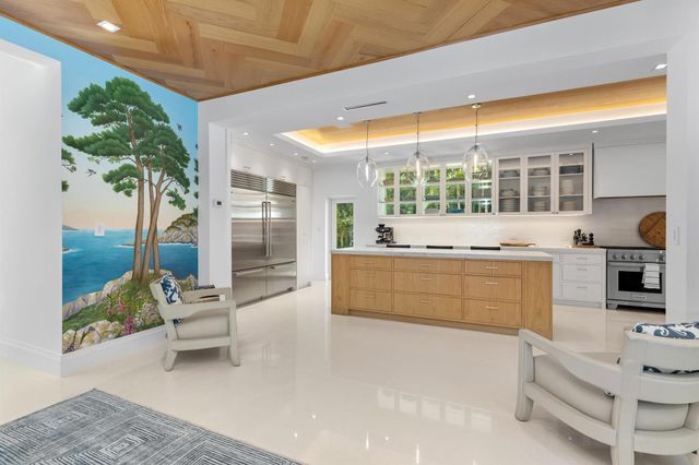 870 S Ocean Boulevard, Palm Beach, FL 33480