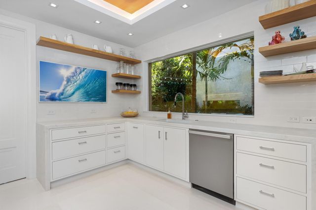 870 S Ocean Boulevard, Palm Beach, FL 33480