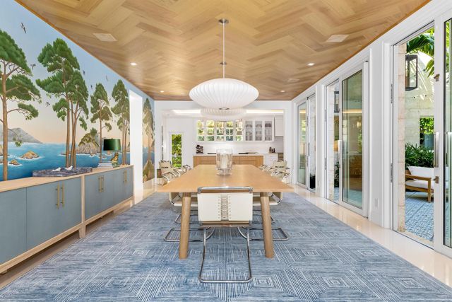 870 S Ocean Boulevard, Palm Beach, FL 33480