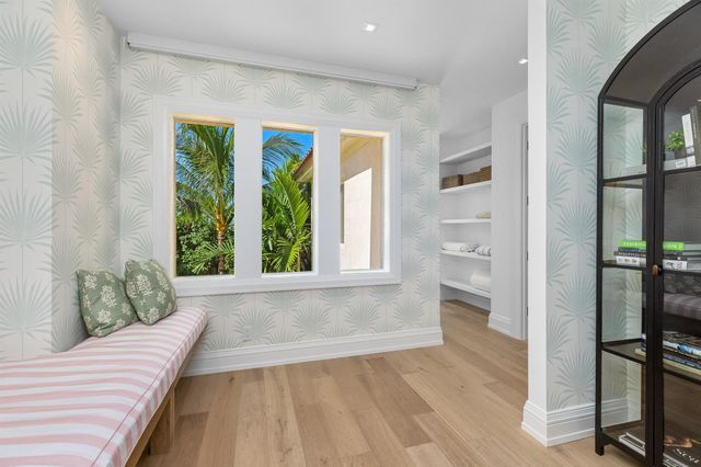 870 S Ocean Boulevard, Palm Beach, FL 33480