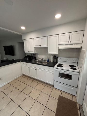 4420 DR MARTIN LUTHER KING JR STREET N, St Petersburg, FL 33703