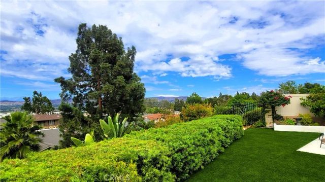 5217 E Rolling Hills Drive, Anaheim Hills, CA 92807