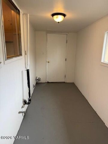 1519 McKinley Ave, Yakima, WA 98902