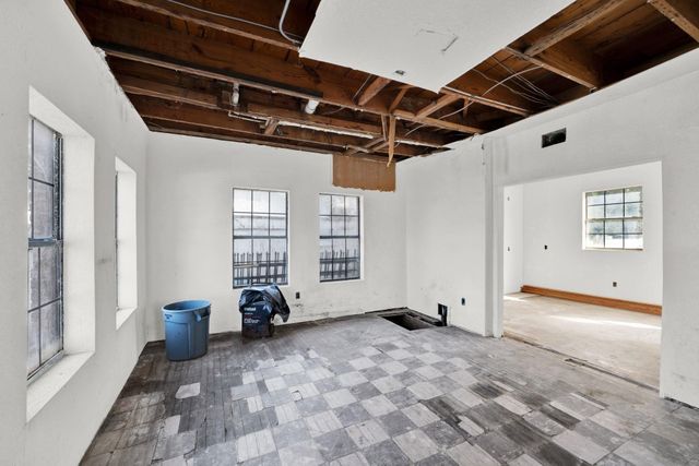 3727 Broadway Street, Houston, TX 77017