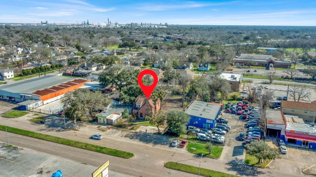 3727 Broadway Street, Houston, TX 77017
