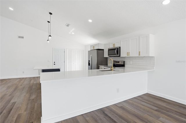 7744 ALTAVAN AVENUE, Orlando, FL 32822