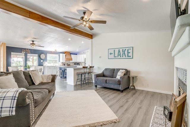 3107 Sunrise Court, Granbury, TX 76048