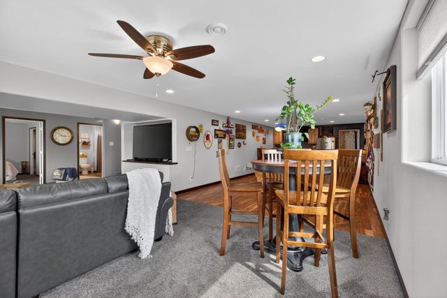 4817 Yellowstone Drive, Waterloo, IA 50701