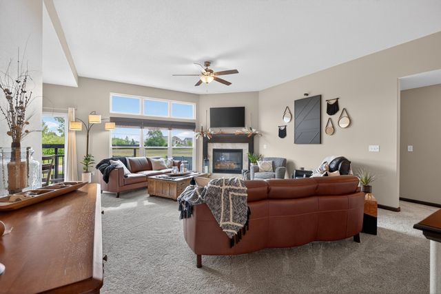 4817 Yellowstone Drive, Waterloo, IA 50701