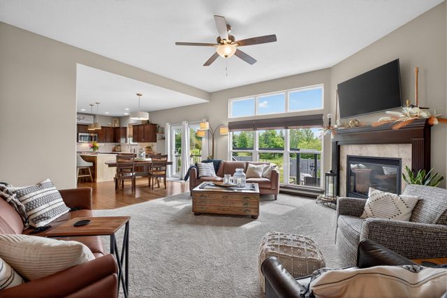 4817 Yellowstone Drive, Waterloo, IA 50701