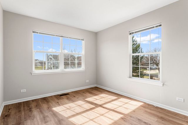 1267 Appaloosa Way, Bartlett, IL 60103