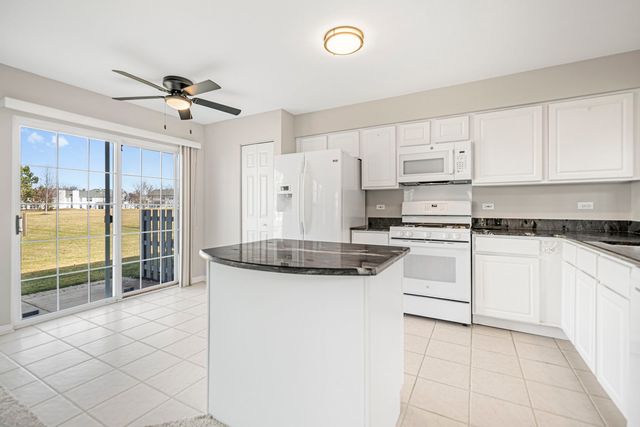 1267 Appaloosa Way, Bartlett, IL 60103