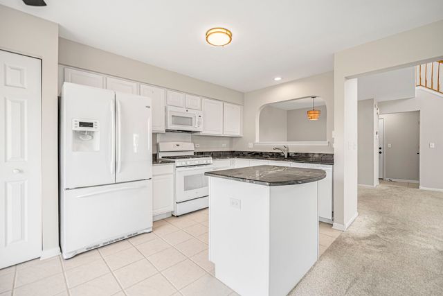 1267 Appaloosa Way, Bartlett, IL 60103