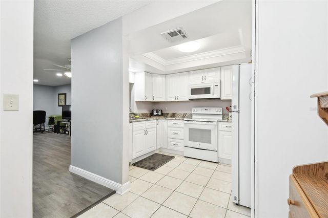 2650 COUNTRYSIDE BOULEVARD C309, Clearwater, FL 33761
