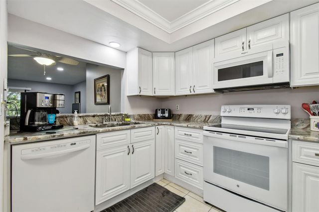 2650 COUNTRYSIDE BOULEVARD C309, Clearwater, FL 33761