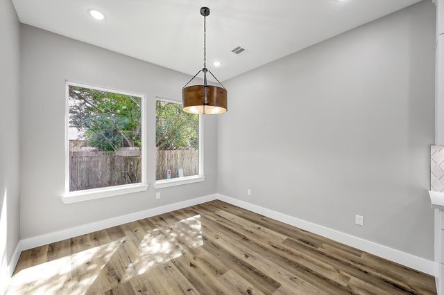 135 Wick Willow Rd, Montgomery, TX 77356