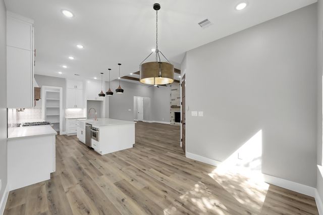 135 Wick Willow Rd, Montgomery, TX 77356