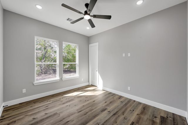 135 Wick Willow Rd, Montgomery, TX 77356