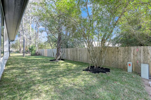 135 Wick Willow Rd, Montgomery, TX 77356