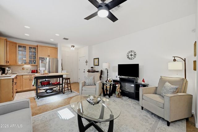 3935 E BLUE SPRUCE Lane, Gilbert, AZ 85298