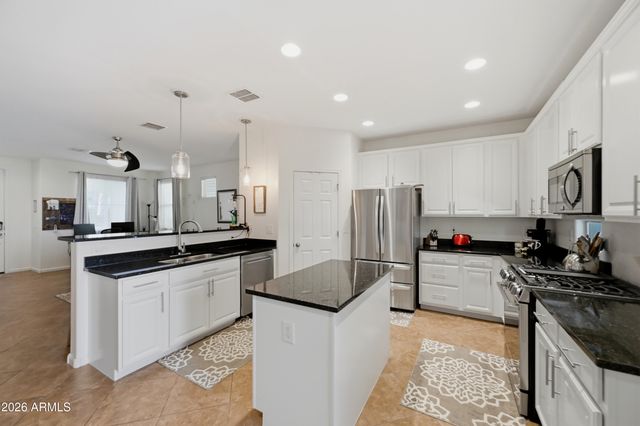 3935 E BLUE SPRUCE Lane, Gilbert, AZ 85298