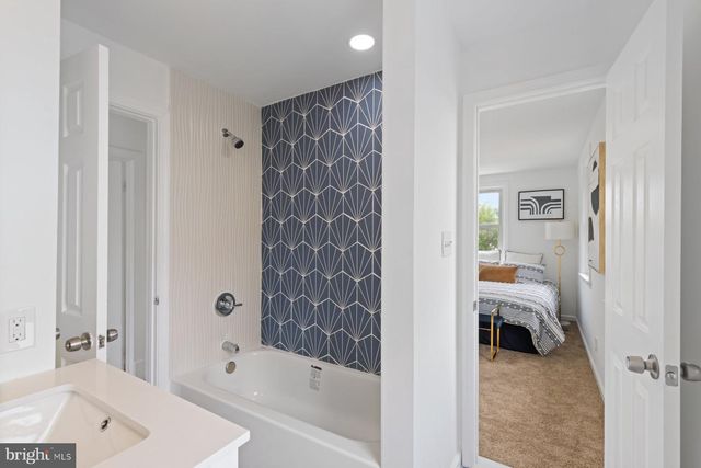 2318 CLOVILLE AVE, Baltimore, MD 21214