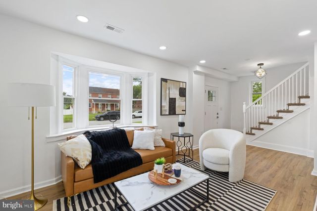 2318 CLOVILLE AVE, Baltimore, MD 21214