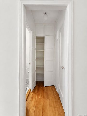 78-10 34th Avenue 1H, Jackson Heights, NY 11372