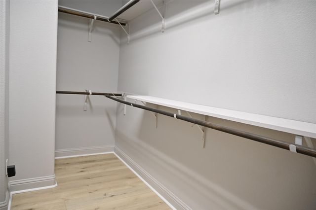 504 Mistflower Springs DR, Leander, TX 78641