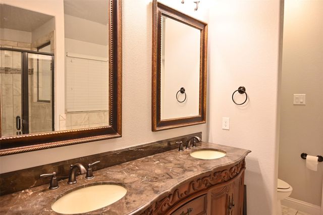 504 Mistflower Springs DR, Leander, TX 78641