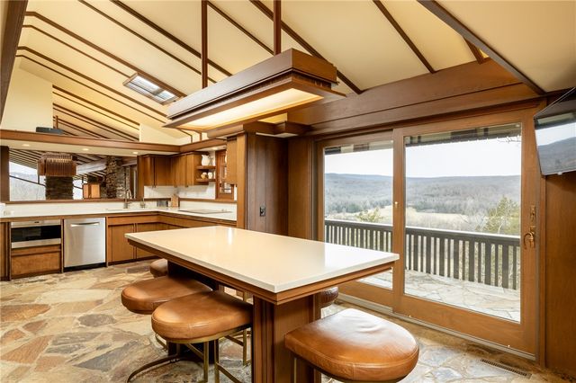 12808 Raheen Ranch Road, Fayetteville, AR 72701