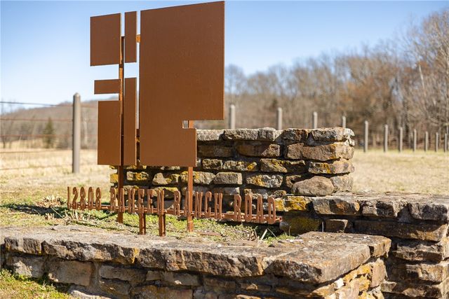 12808 Raheen Ranch Road, Fayetteville, AR 72701