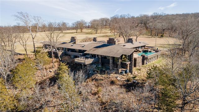12808 Raheen Ranch Road, Fayetteville, AR 72701