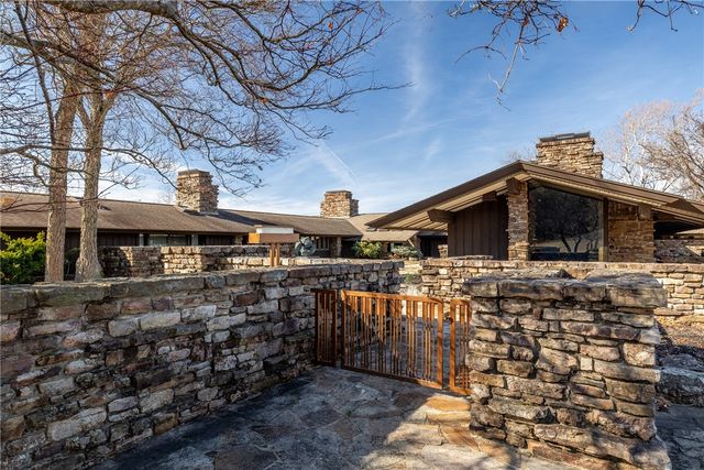 12808 Raheen Ranch Road, Fayetteville, AR 72701