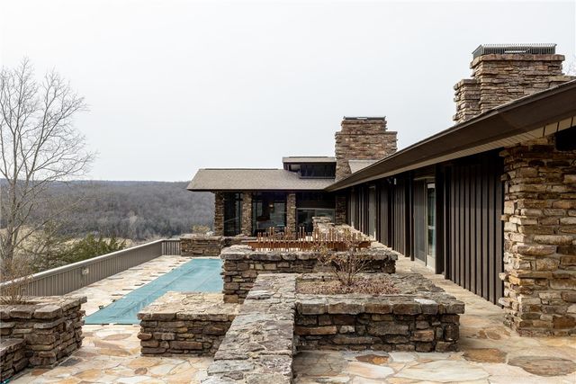 12808 Raheen Ranch Road, Fayetteville, AR 72701