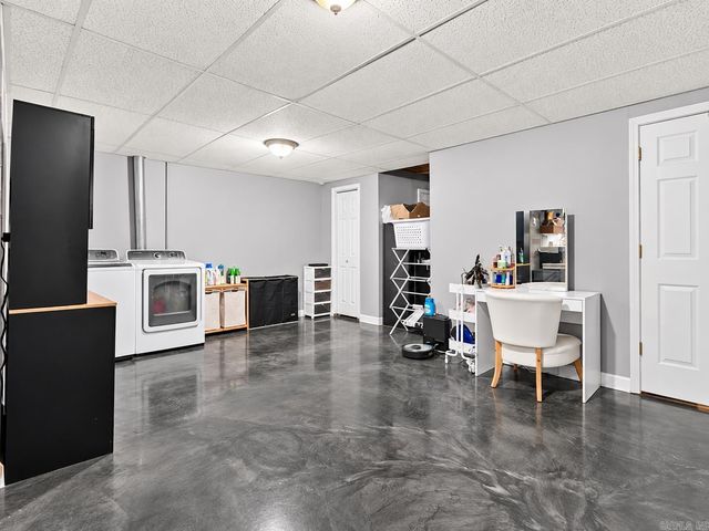 5703 Fairview Road, Paragould, AR 72450