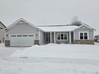 503 Pine Hollow PLACE, Watertown, WI 53094