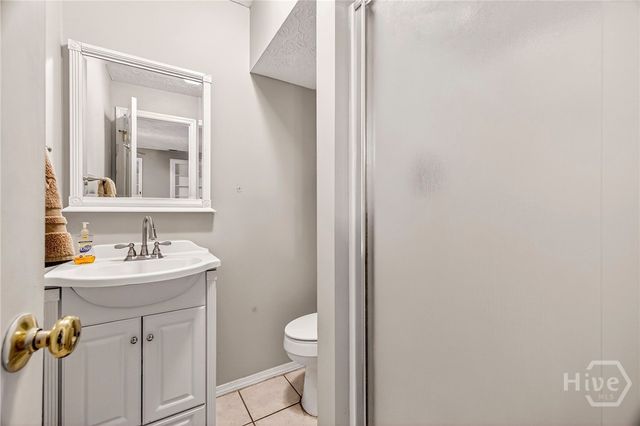 1121 Madrid Avenue, Savannah, GA 31406