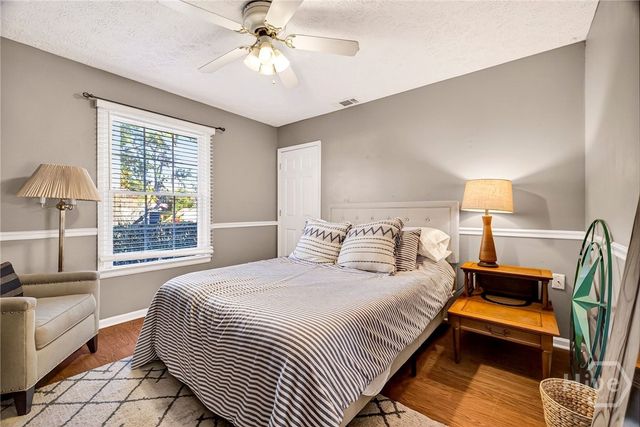 1121 Madrid Avenue, Savannah, GA 31406