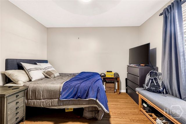 1121 Madrid Avenue, Savannah, GA 31406