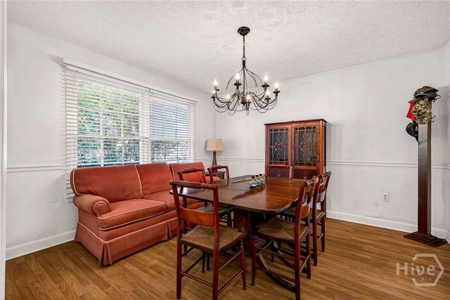 1121 Madrid Avenue, Savannah, GA 31406