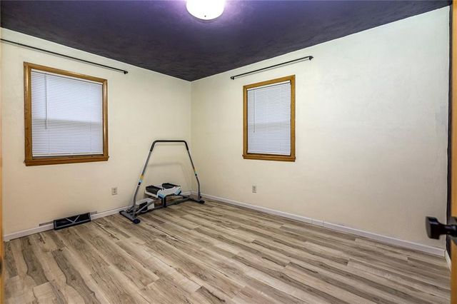 11 State Street, Neillsville, WI 54456