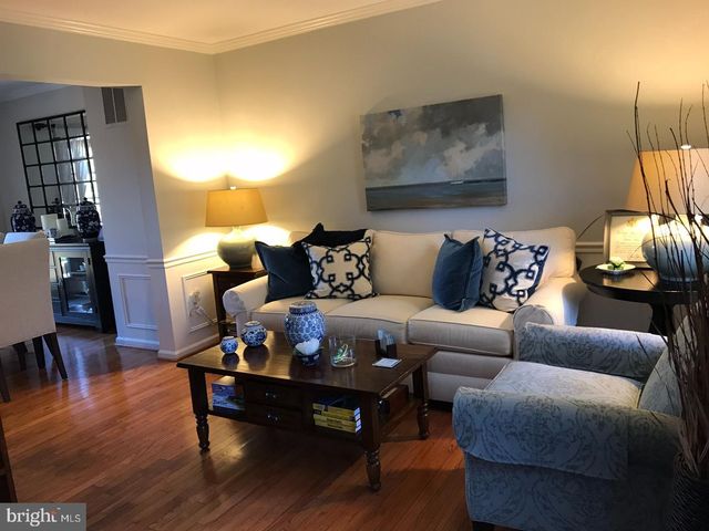 2276 CARTBRIDGE RD, Falls Church, VA 22043