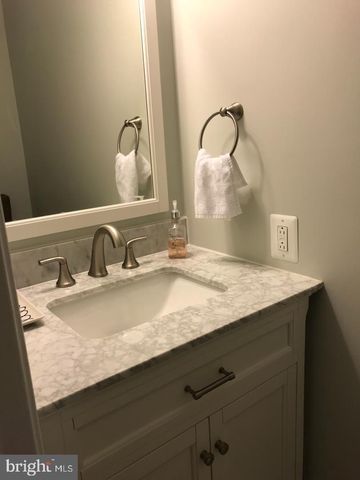 2276 CARTBRIDGE RD, Falls Church, VA 22043