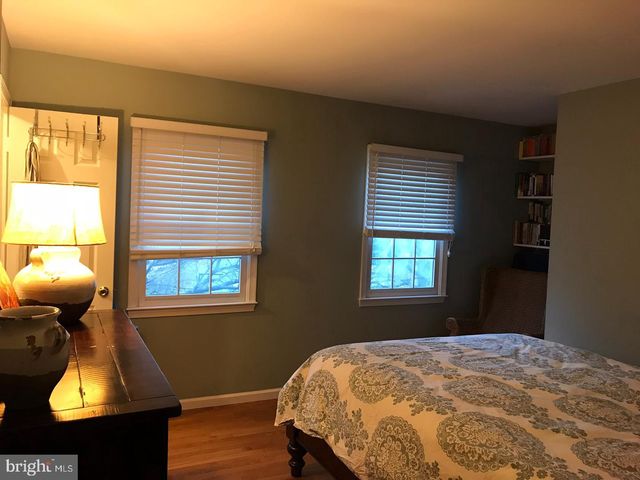 2276 CARTBRIDGE RD, Falls Church, VA 22043
