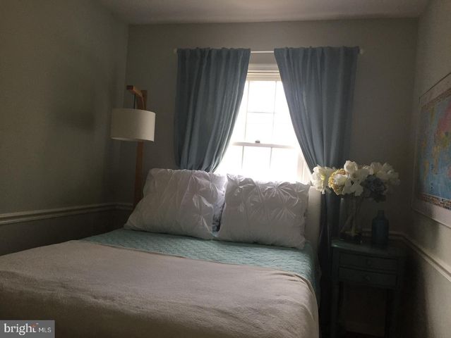 2276 CARTBRIDGE RD, Falls Church, VA 22043
