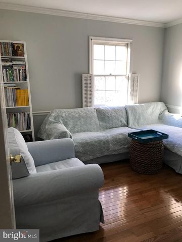 2276 CARTBRIDGE RD, Falls Church, VA 22043
