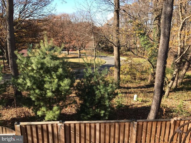 2276 CARTBRIDGE RD, Falls Church, VA 22043