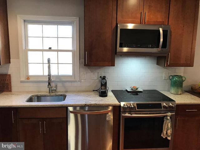 2276 CARTBRIDGE RD, Falls Church, VA 22043
